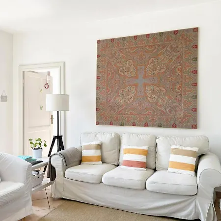 Apartment Stunning Facing *