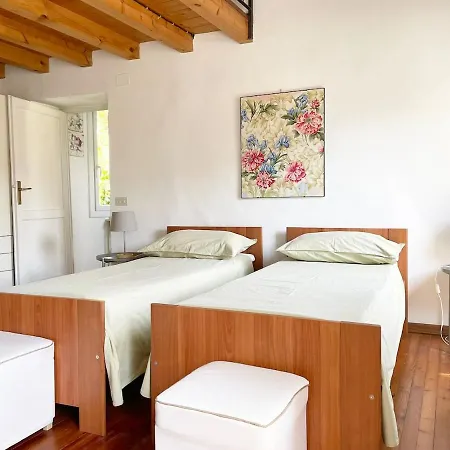 Stunning Facing * Tremezzo